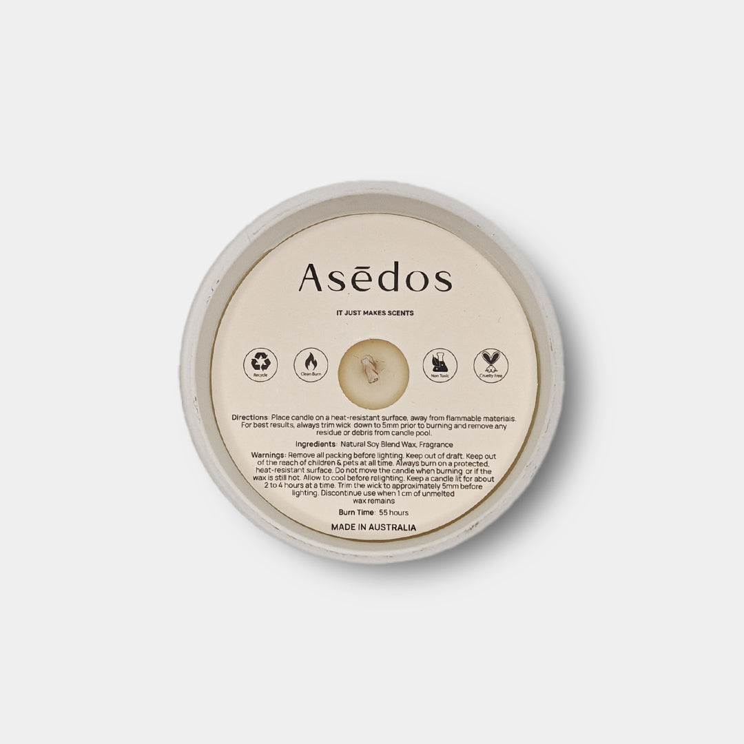 LEATHERY AMBROX CANDLE